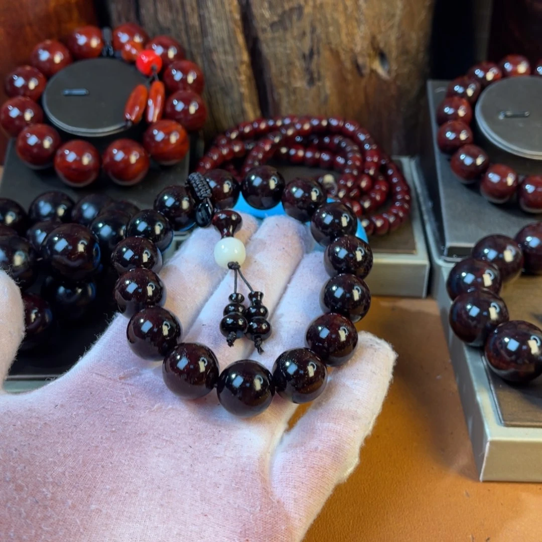 檀香紫檀（小叶紫檀）?*经