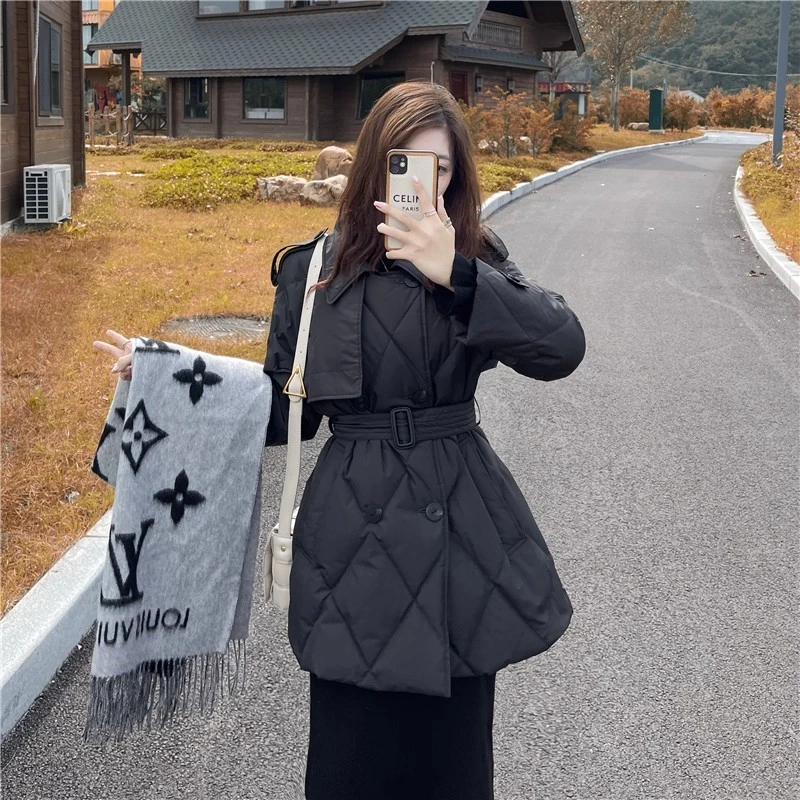 小香风棉服女中长款2025冬季新款风衣式收腰菱格轻薄黑色外套