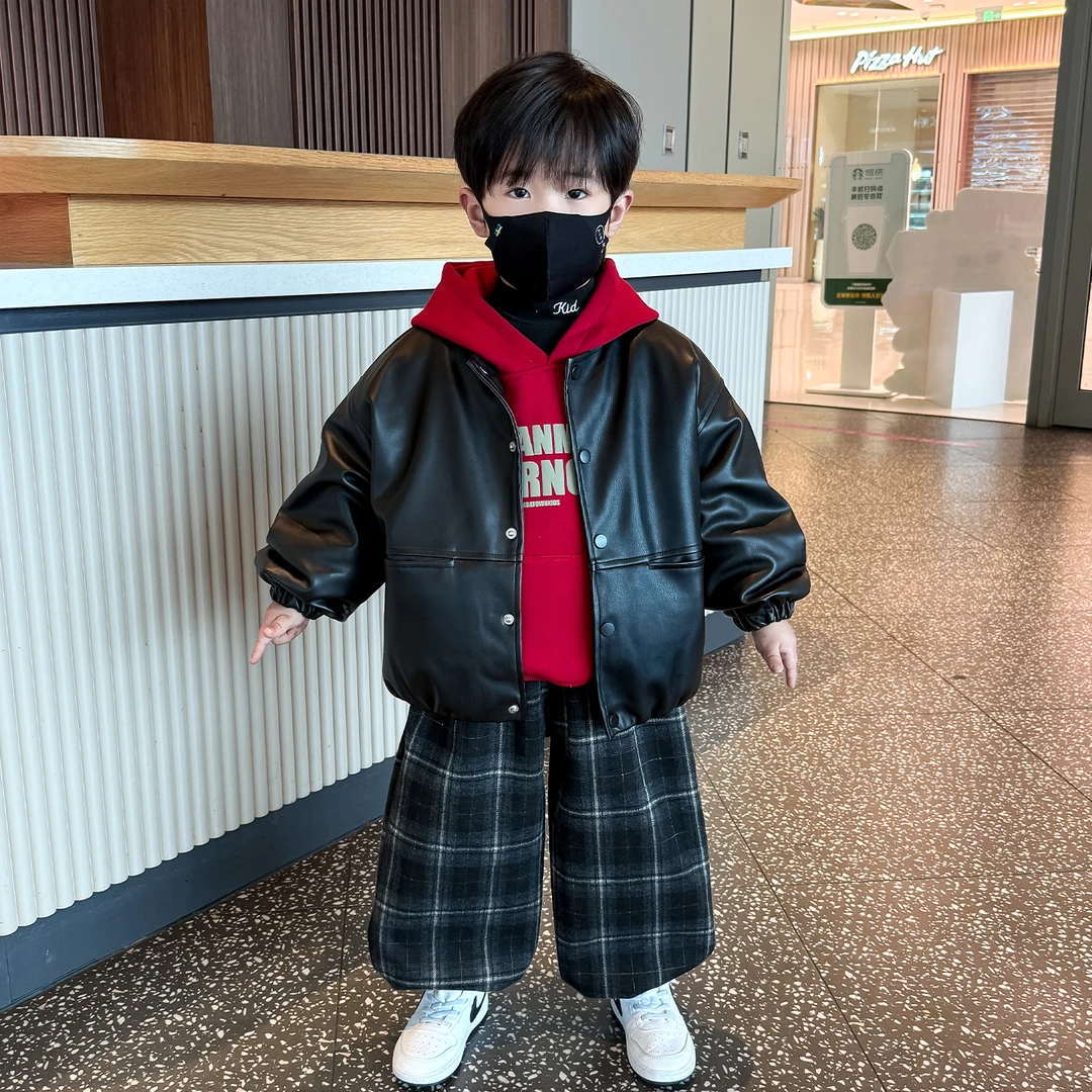 男童加绒皮衣套装儿童冬装2025新款男孩宝冬季时髦加厚夹棉三件套