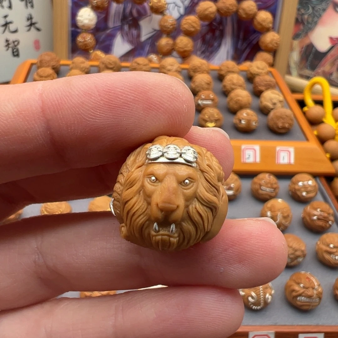 吊坠猴头核桃三妖