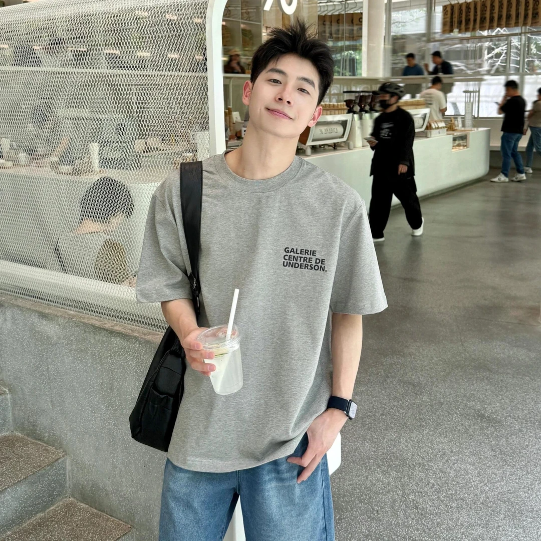 230g灰色字母圆领短袖T恤2025新款夏季男生宽松百搭休闲套头上衣