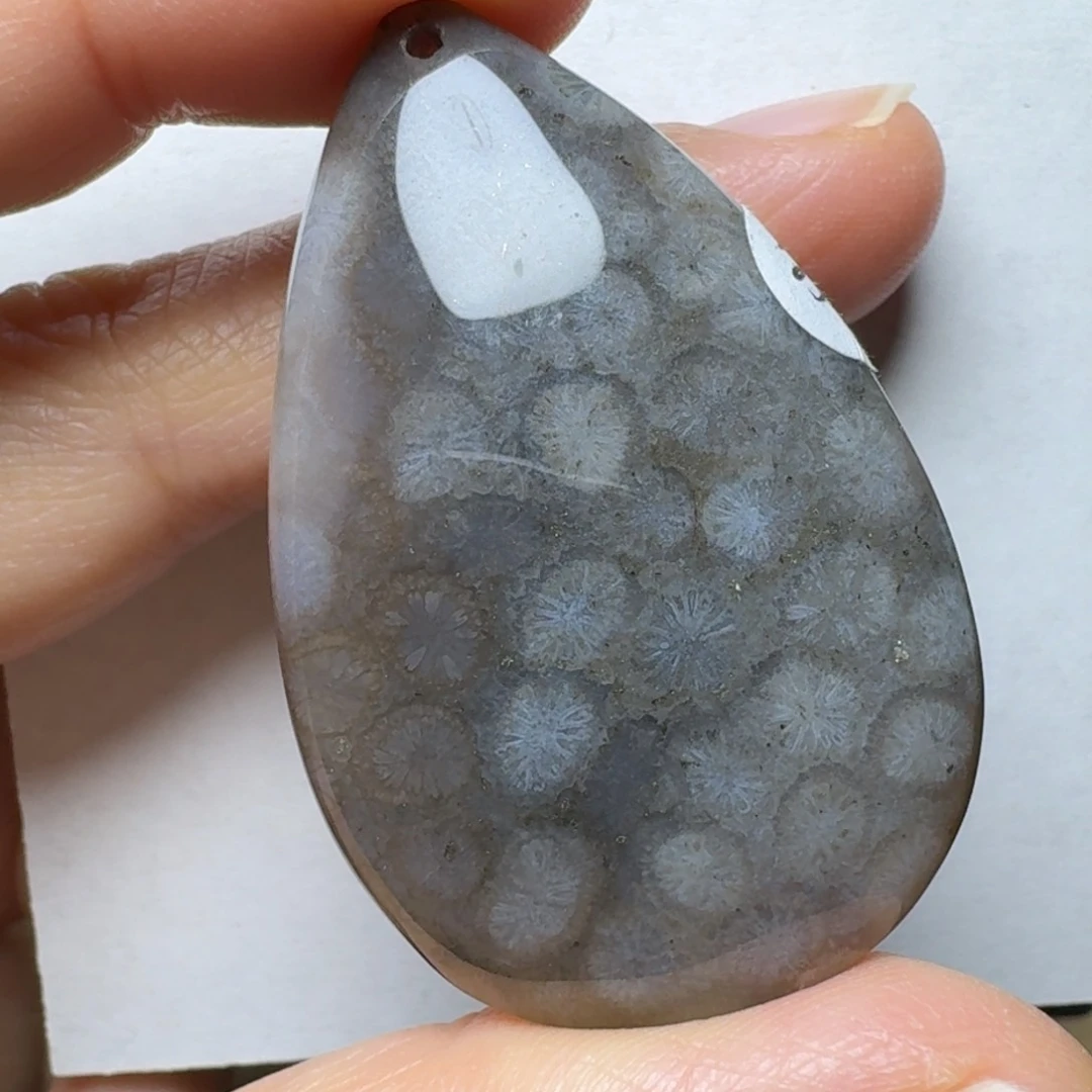 硅化玉带黑金沙，黑得持久未镶嵌