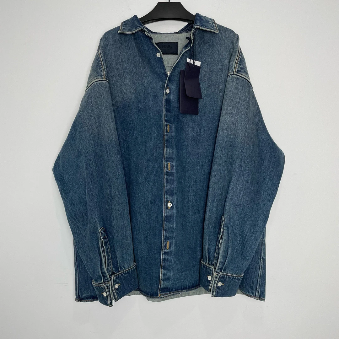 未使用 Prada/普拉达 （vd）蓝色三角标牛仔衬衫0505