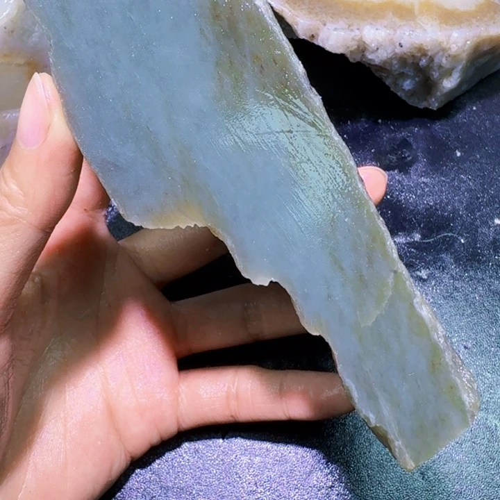 未镶嵌和田玉（糖玉）珠宝半成品