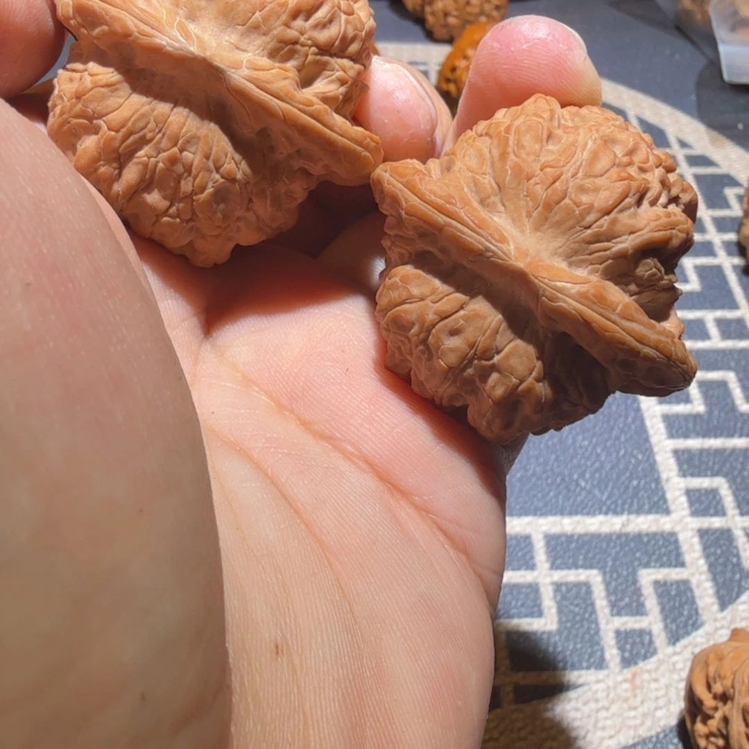 把件文玩核桃血麒麟