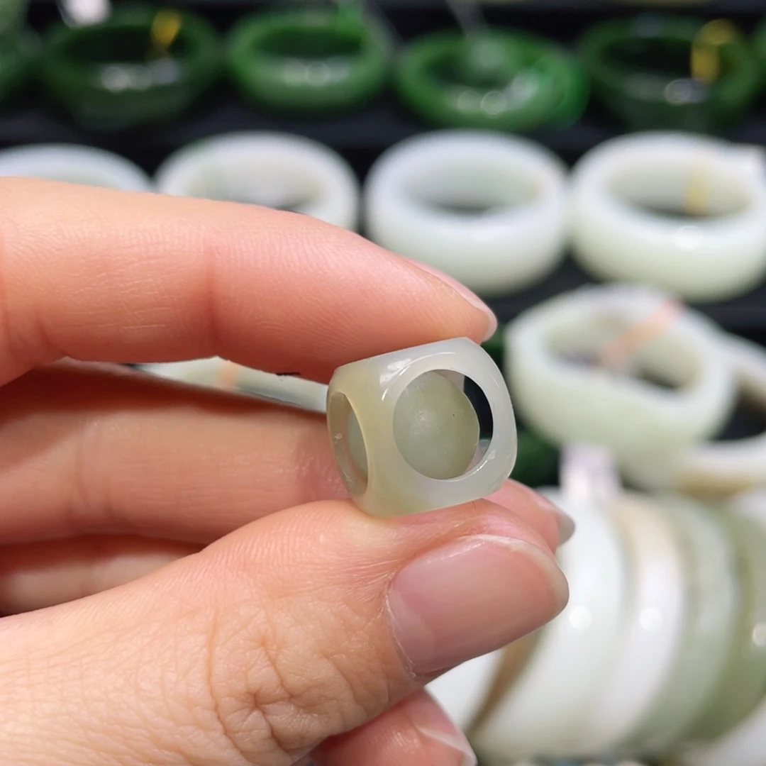 吊坠(不含链)未镶嵌和田玉