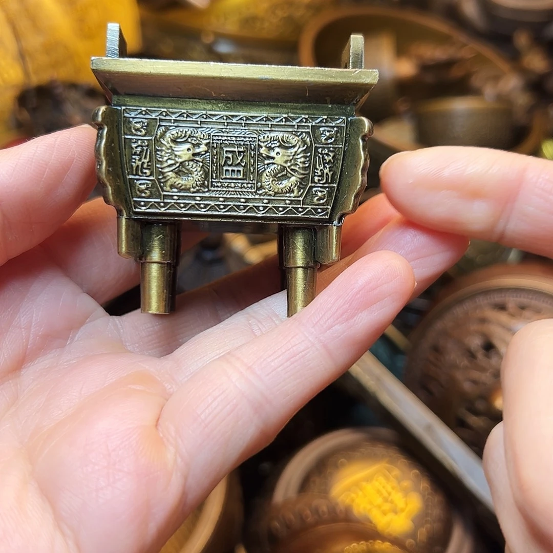 精美铜器工艺品等