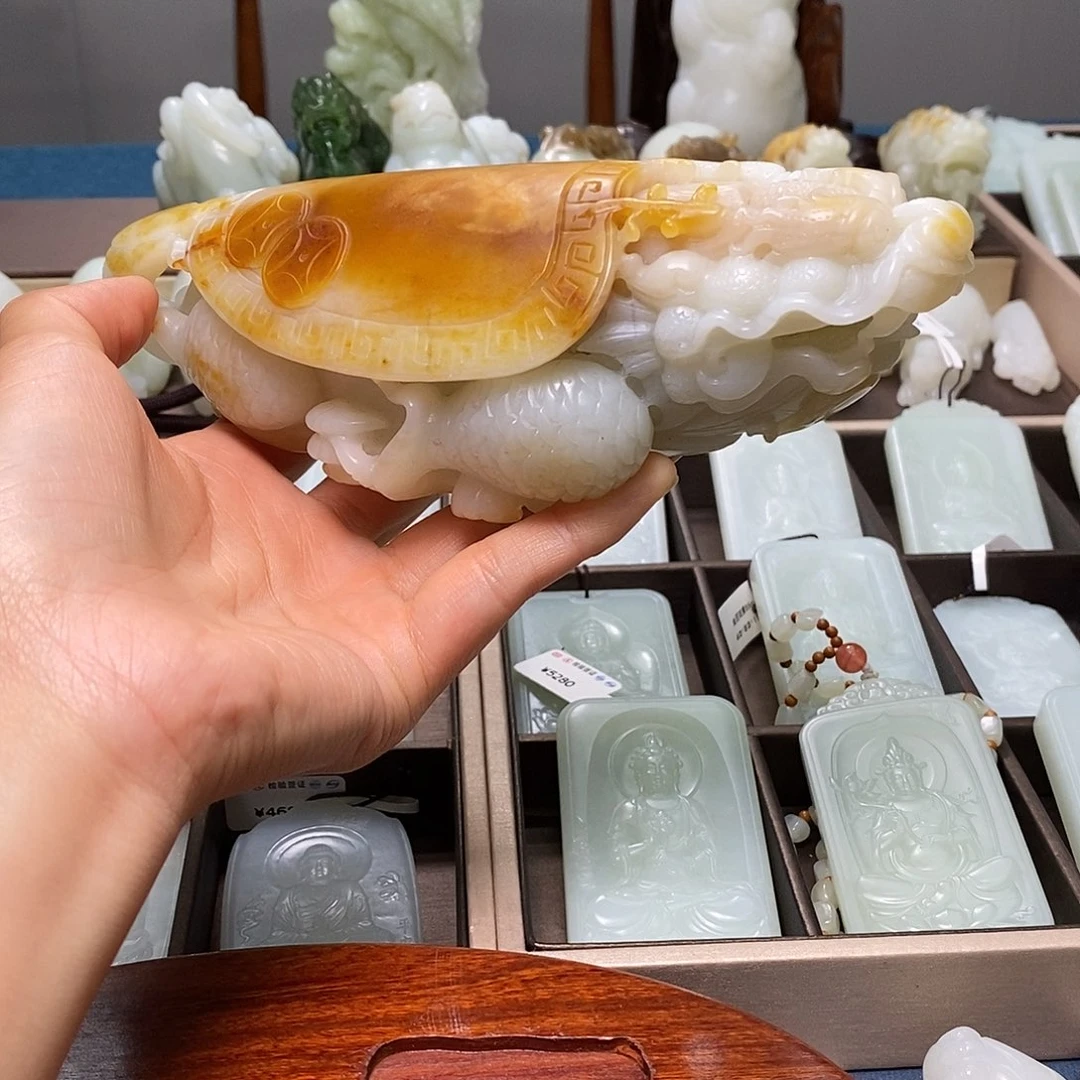 精***致未镶嵌和田玉挂件