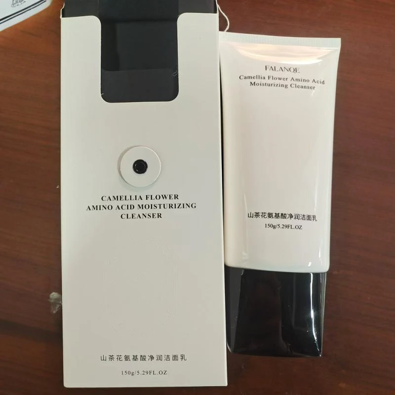 001 山茶花 jie面乳