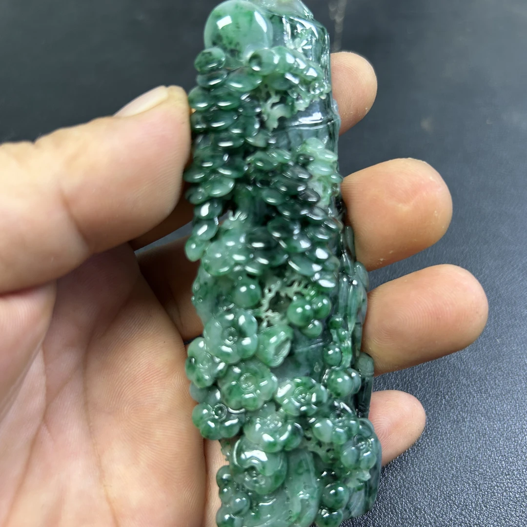 缅甸翡翠岁寒三友手玩小摆件