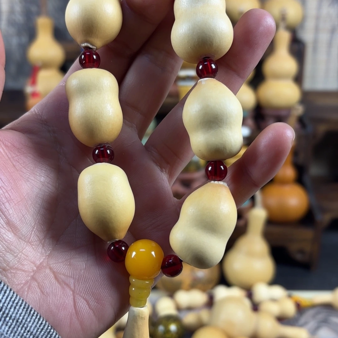 手持草里金专拍链接