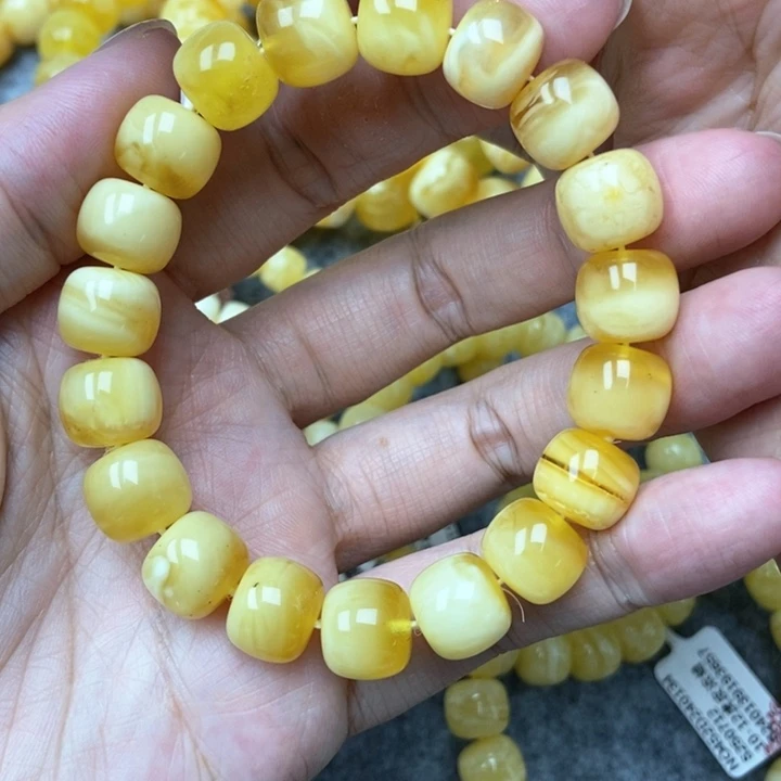 琥珀未镶嵌珠宝奇石21