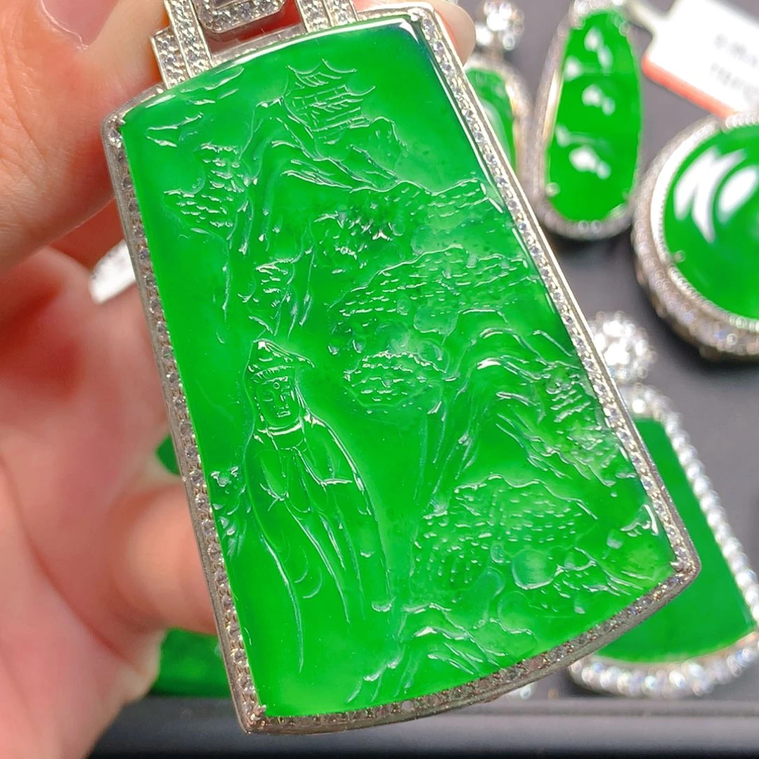 吊坠(不含链)未镶嵌翡翠