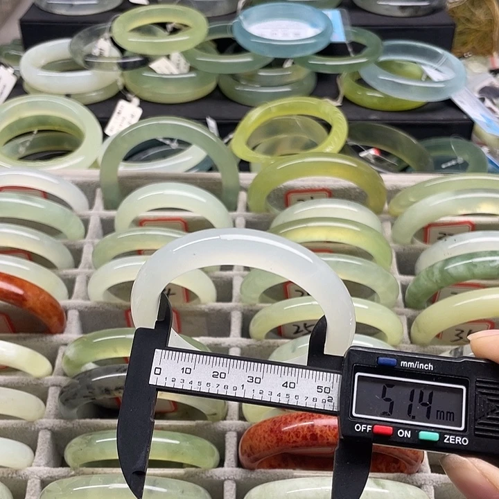 未镶嵌蛇纹石玉手镯15