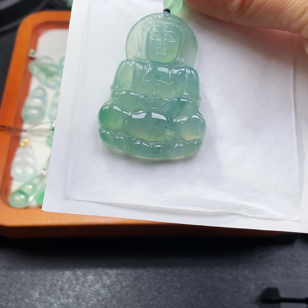 吊坠(不含链)未镶嵌翡翠观音