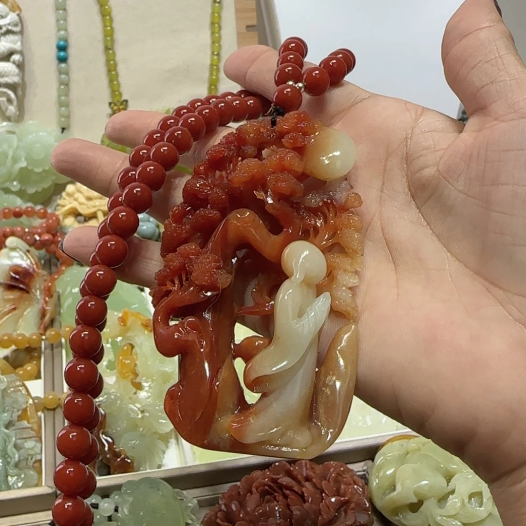 未镶嵌蛇纹石玉吊坠小****