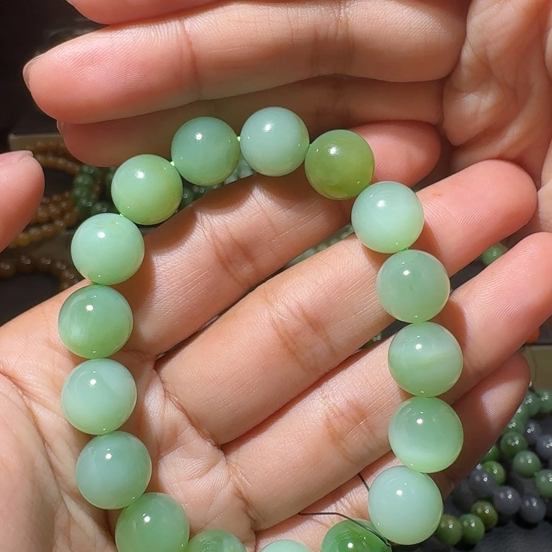 星****和田玉未镶嵌手链