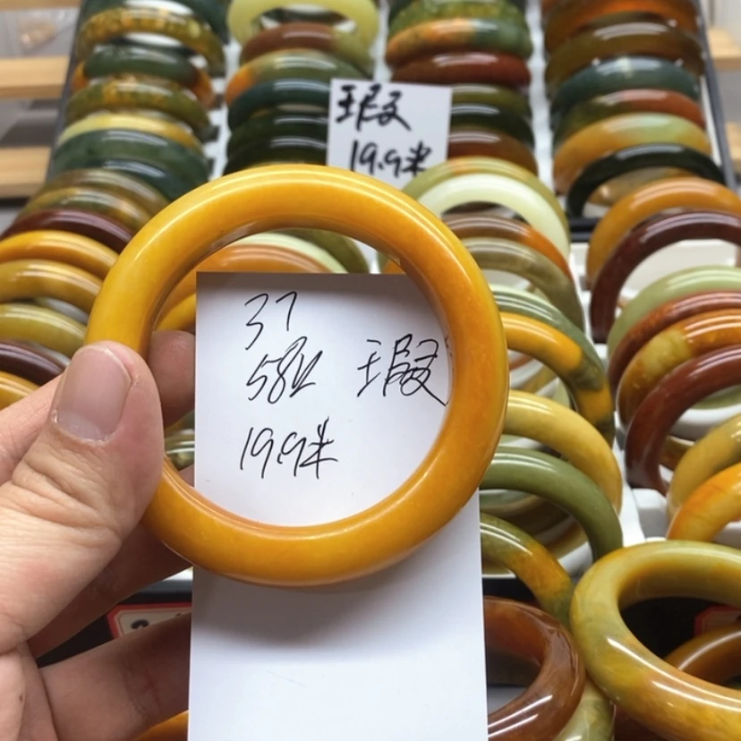 【闪购商品】蛇纹石玉手镯未镶嵌雪