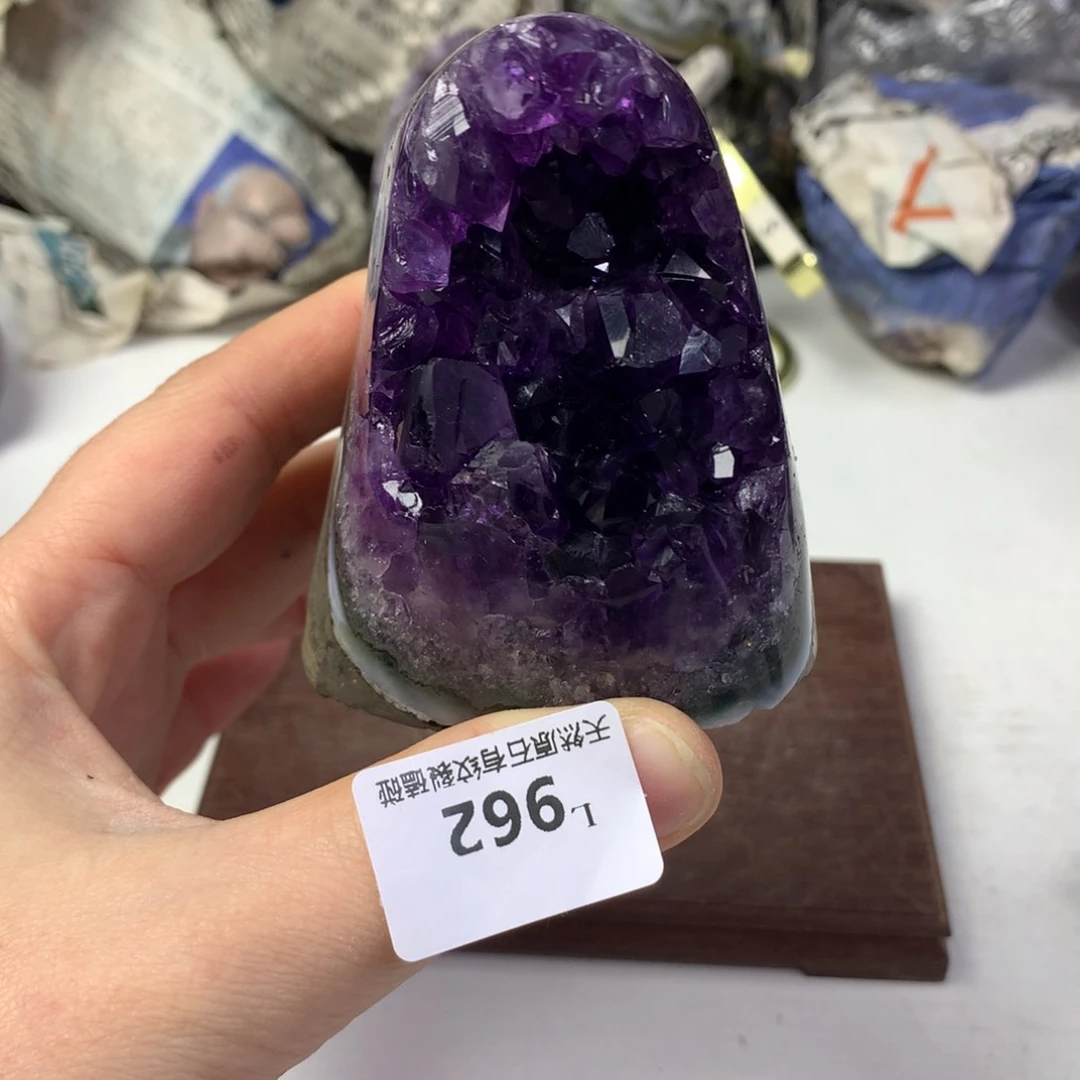 紫晶大型摆件（非配饰）未镶嵌