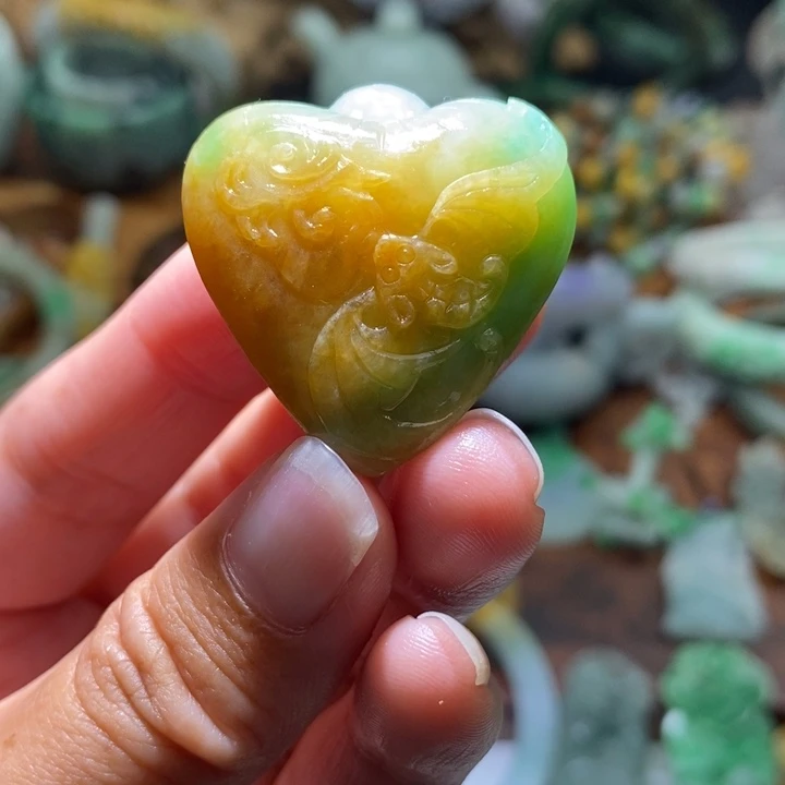定制翡翠未镶嵌毛货