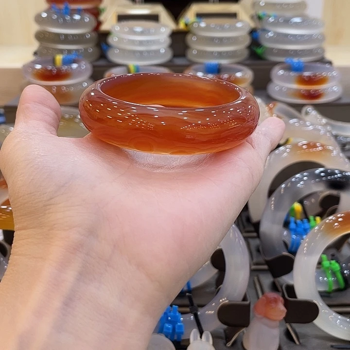 玛瑙/玉髓未镶嵌手镯