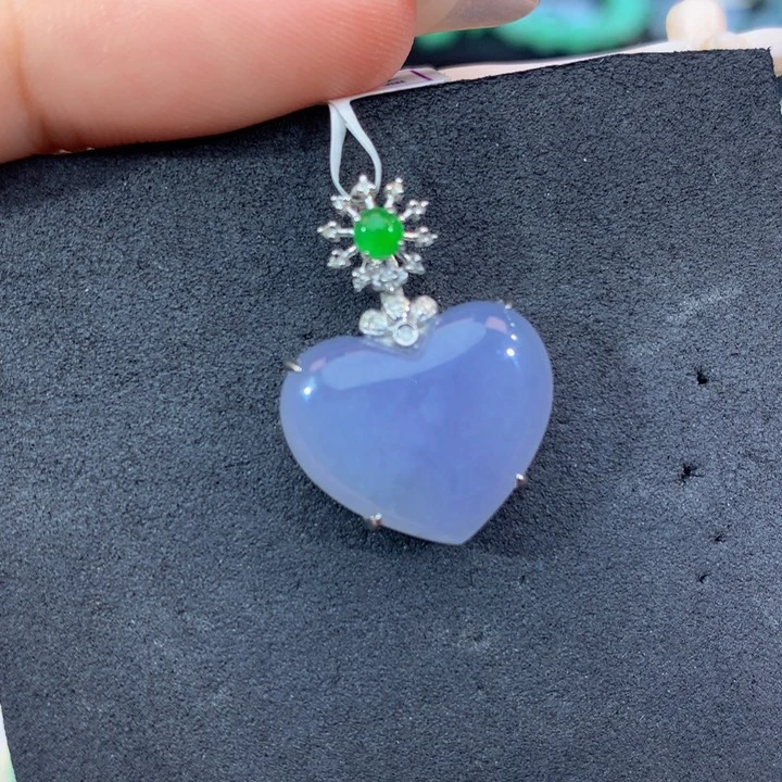 翡翠挂件18K金镶嵌翡翠