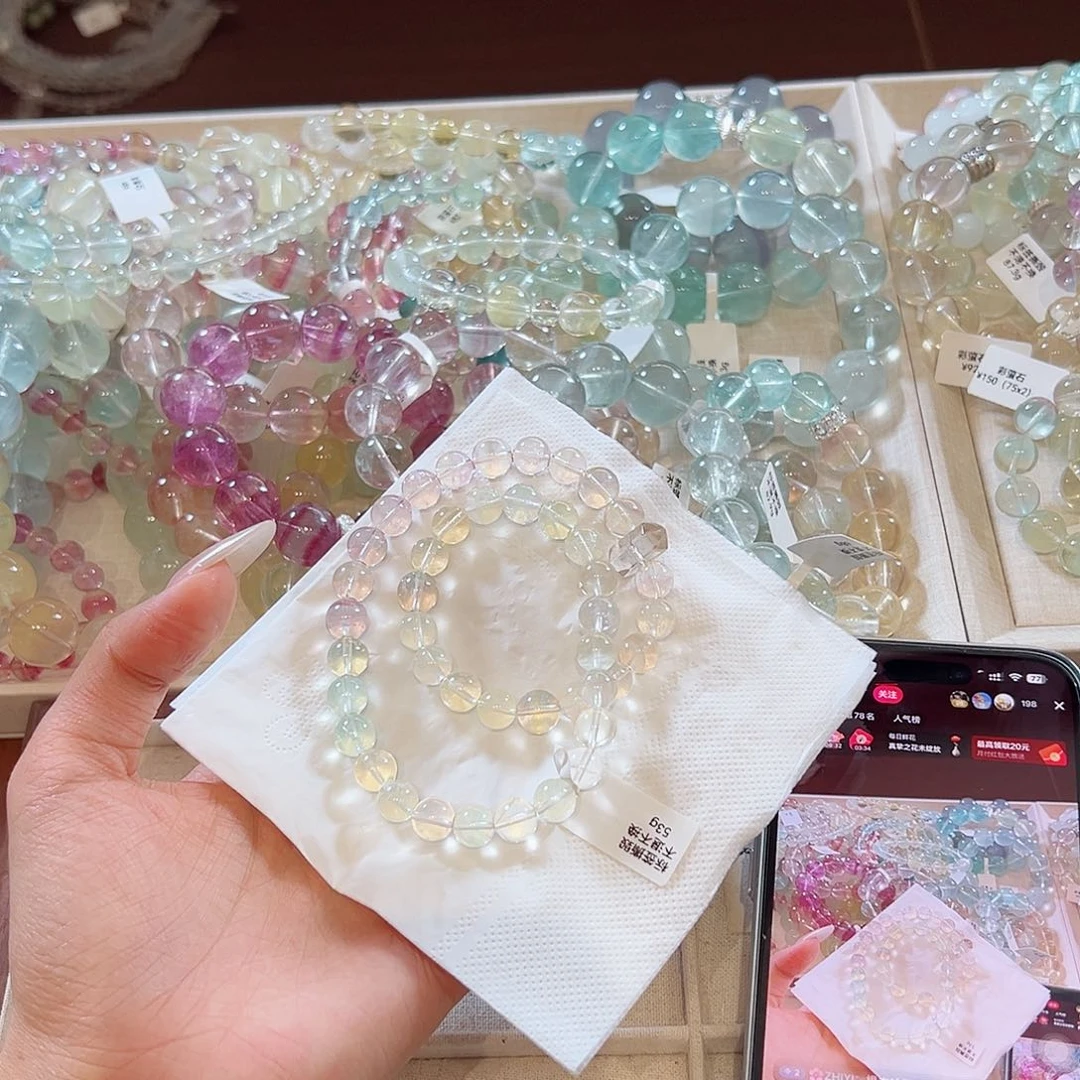 水晶手链未镶嵌?***派48小时鉴赏