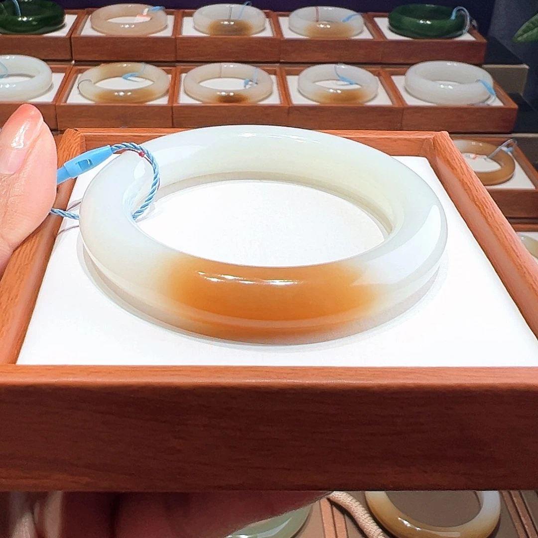 和田玉手镯5354未镶嵌?****女