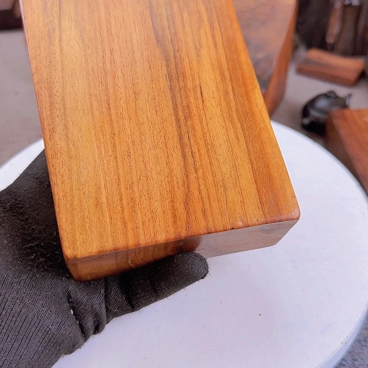 大果紫檀（缅甸花梨）云*