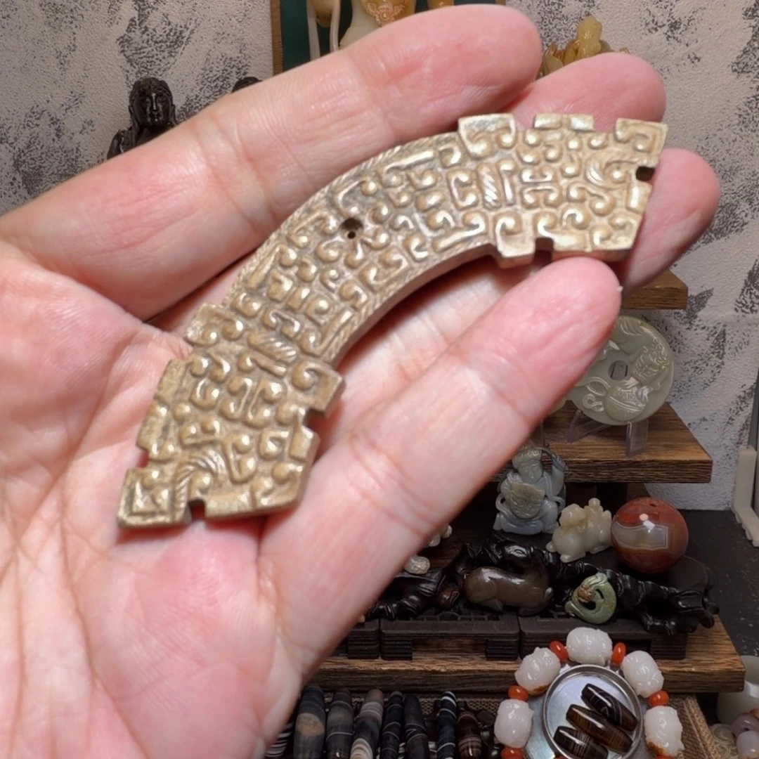 天***元和田玉未镶嵌挂件