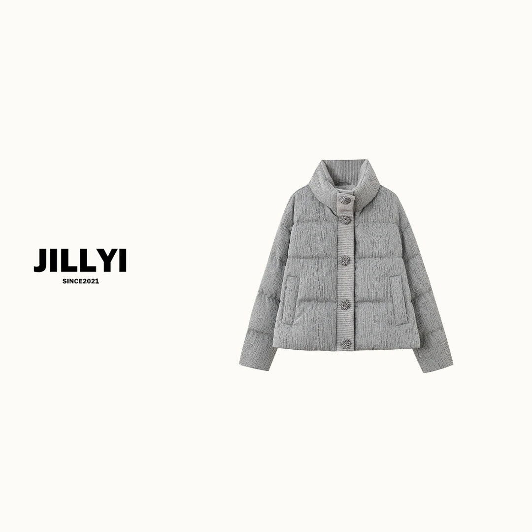 JILLYI南山店【琥珀夜航】灰色高领宝石单排扣简约时尚羽绒服秋冬季