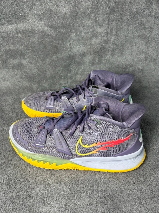 42.5码 欧文7 紫黄 中帮篮球鞋