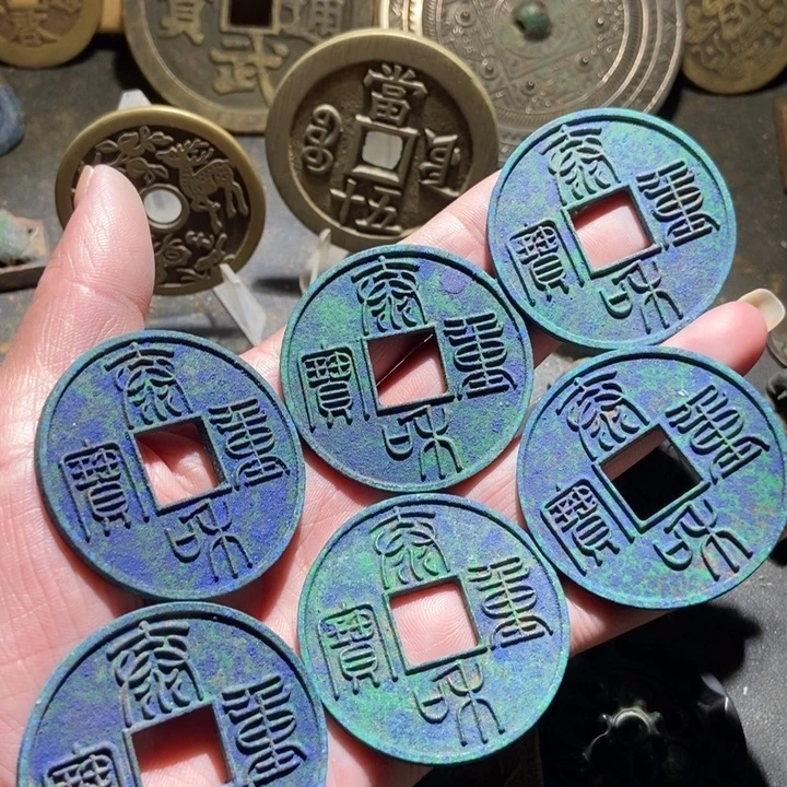 后***翁铜现代工艺品仿制品