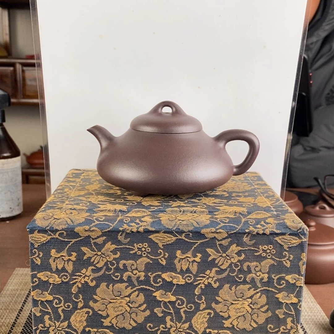 紫砂茶壶宜兴紫砂工艺美术精品