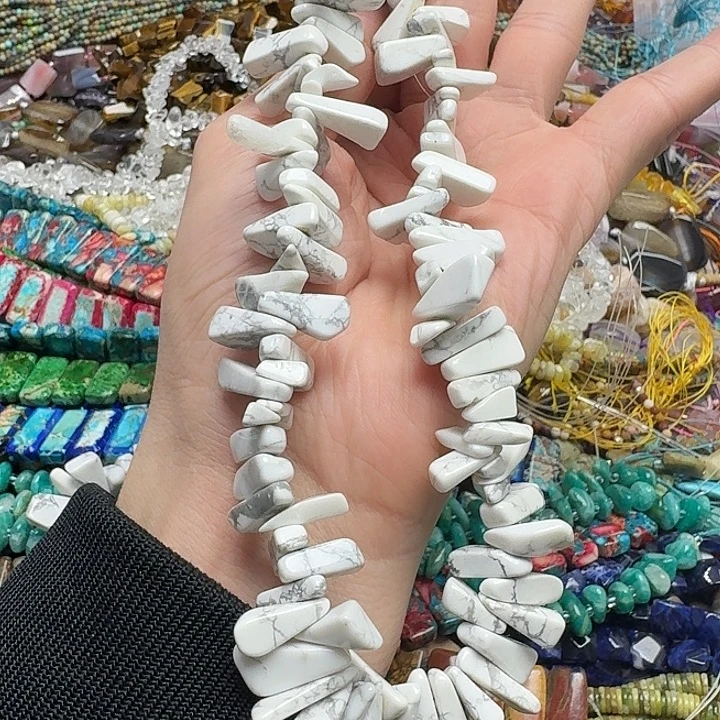 玛瑙/玉髓未镶嵌珠宝半成品一条白松卡子