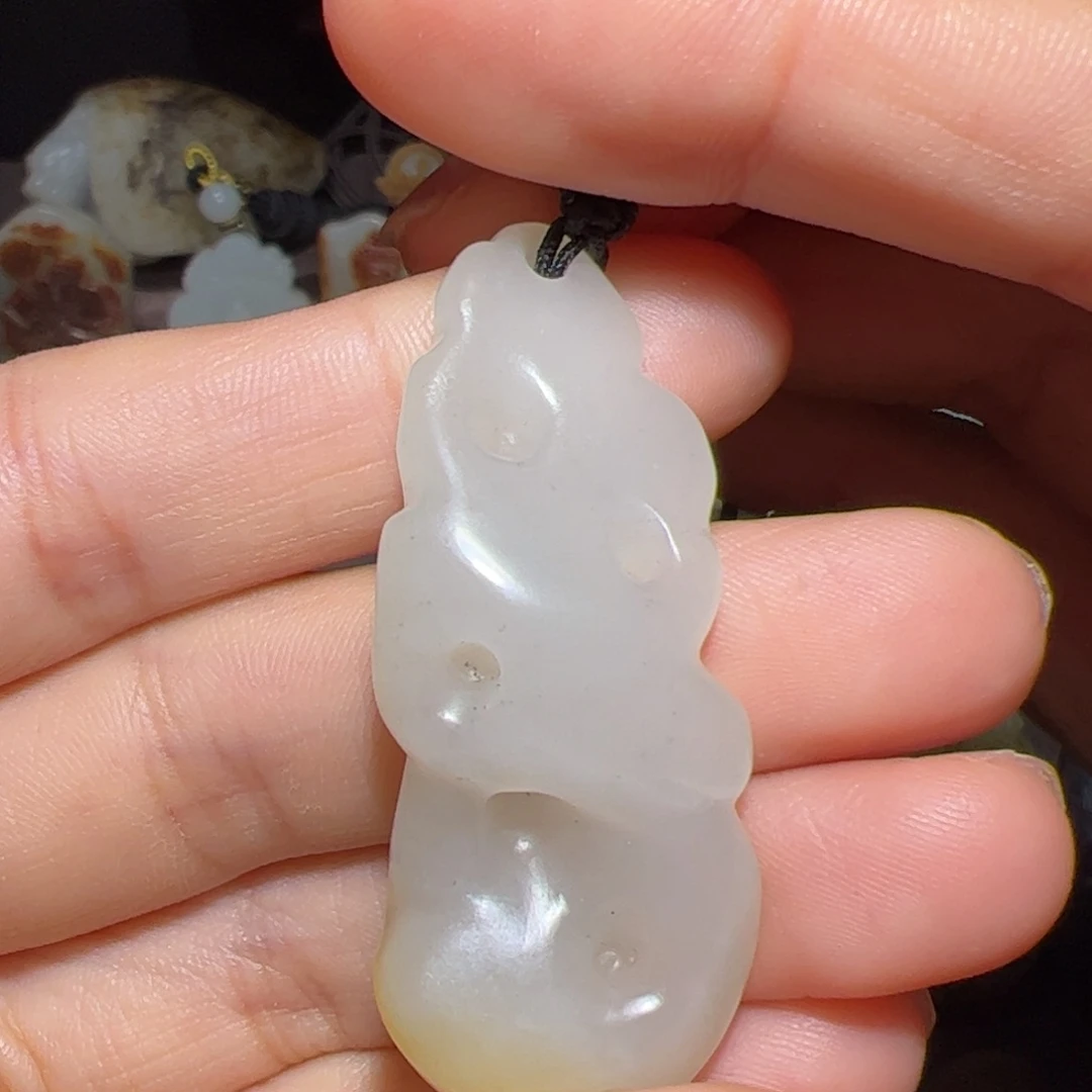 颈饰未镶嵌和田玉