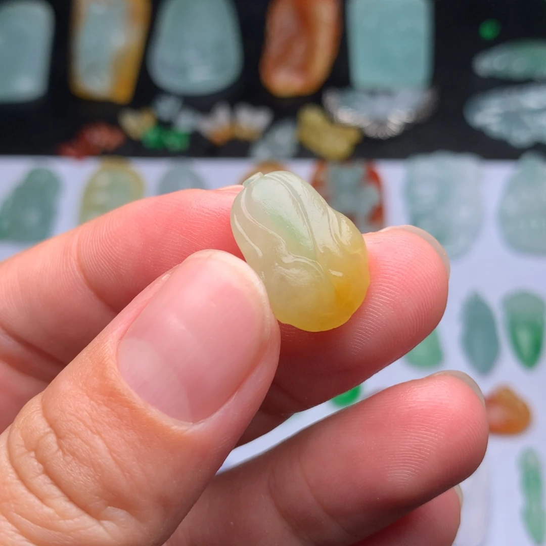 定制翡翠未镶嵌白菜