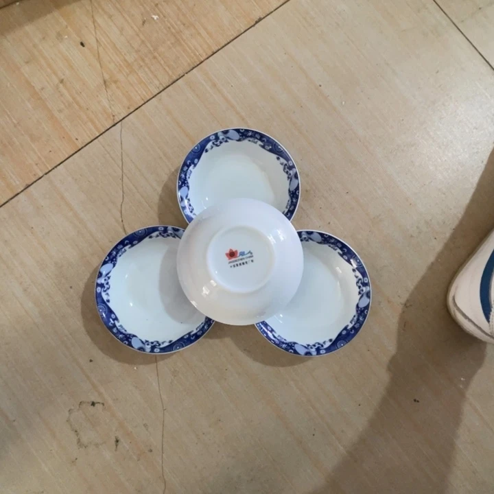 瓷片陶瓷陶瓷10厘米4个红叶