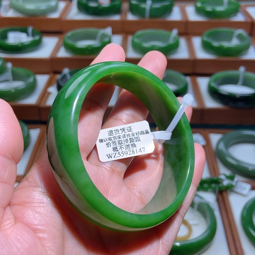 和田玉（碧玉）未镶嵌手镯阳绿5758