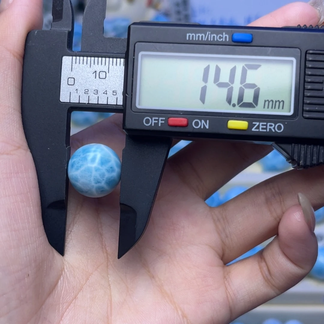 未镶嵌针钠钙石（海纹石）珠宝半成品