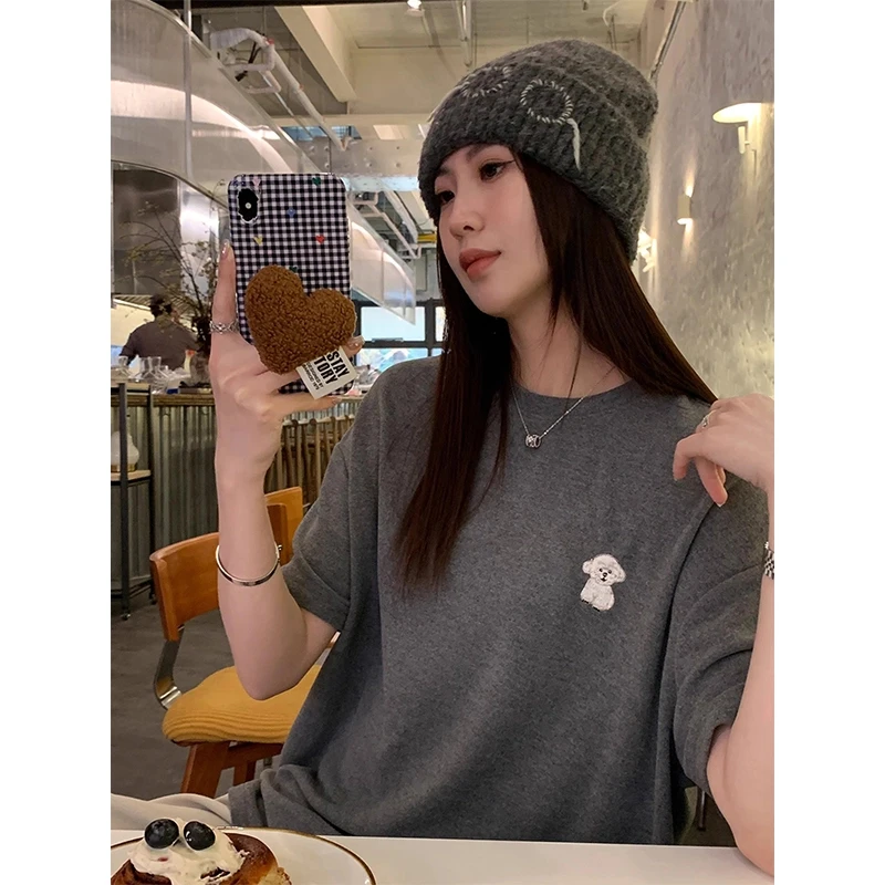 纯棉灰色刺绣短袖t恤女2025新款夏季时尚百搭设计感正肩宽松上衣