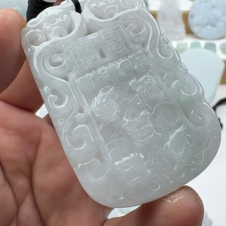 翡翠未镶嵌颈饰天然缅甸A货翡翠