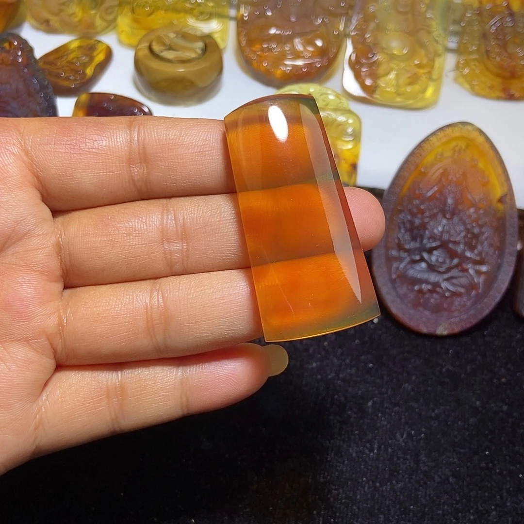 琥珀未镶嵌颈饰缅甸天然琥珀吊坠