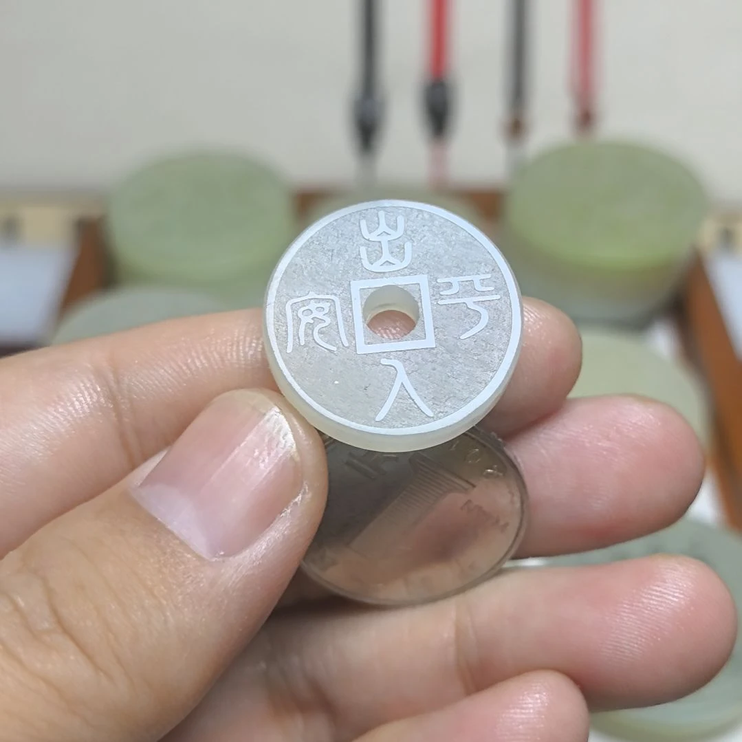 未镶嵌蛇纹石玉颈饰