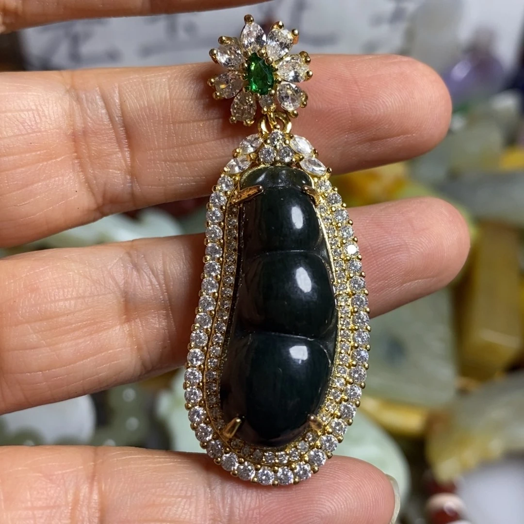 滴血莲花菩提吊坠