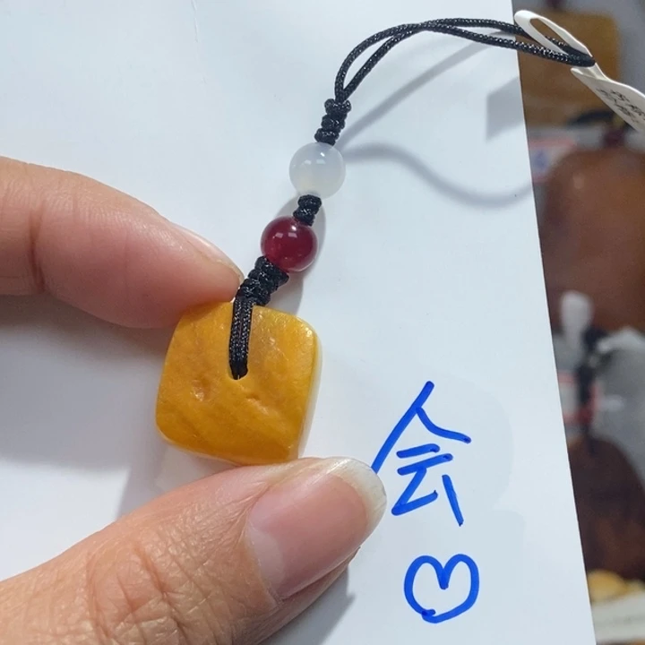 琥珀珠宝奇石未镶嵌?*琳