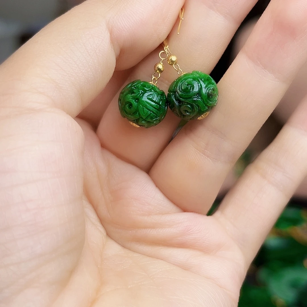 翡翠18K金镶嵌颈饰多样性