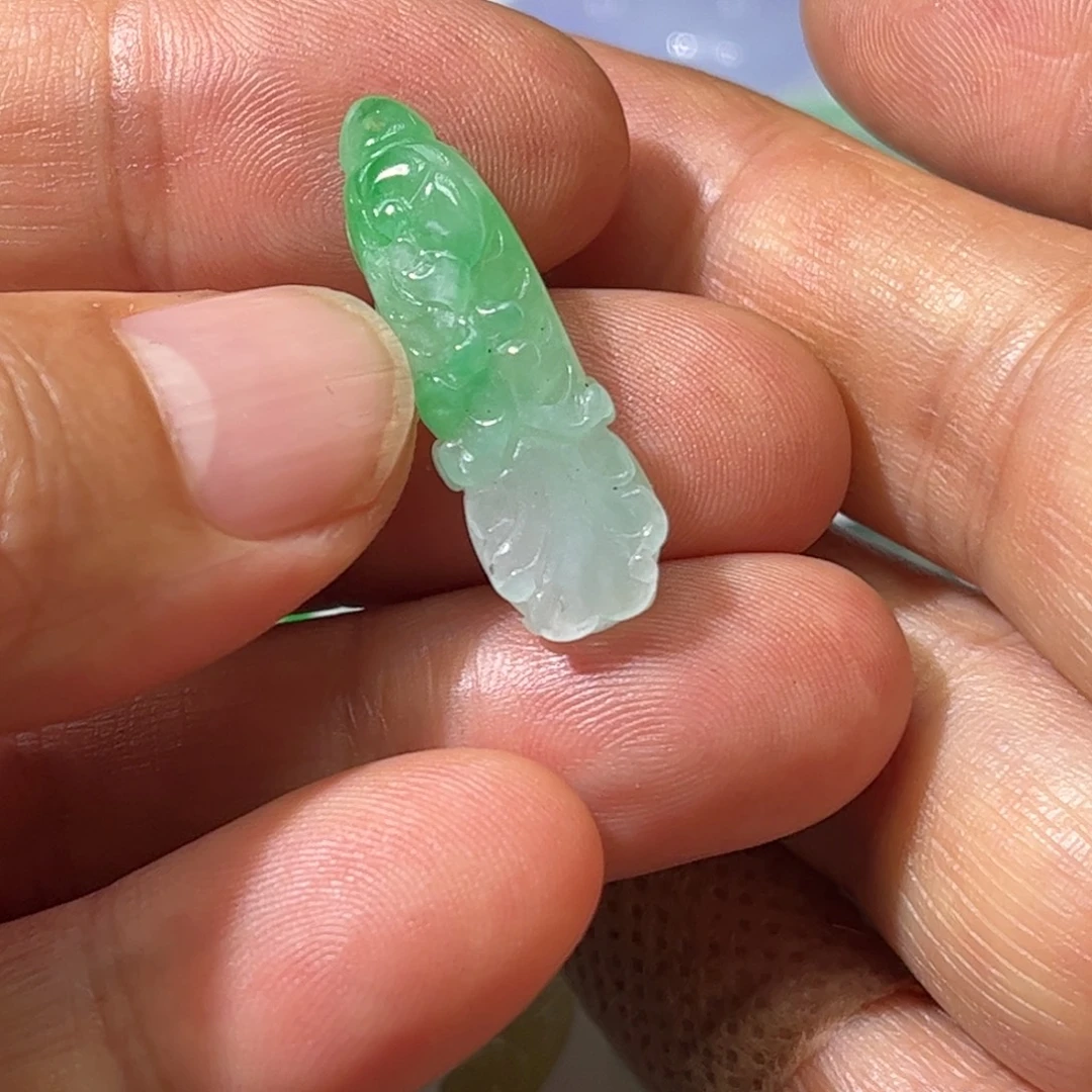 定制翡翠未镶嵌白菜