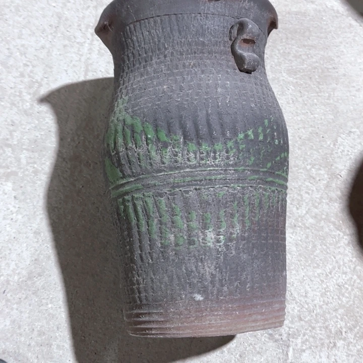紫砂花盆口径21高33一只小瑕疵