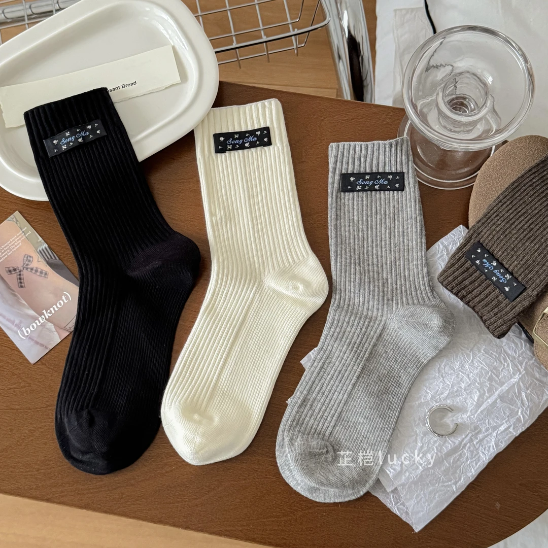 韩版布标中筒袜休闲洋气网红款ins风时尚百搭简约高级秋冬保暖袜